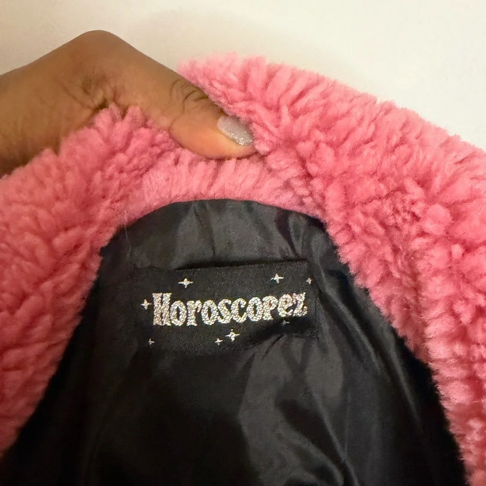 Glossy Black Puffer Jacket with Pink Accents - Picture 4 of 4